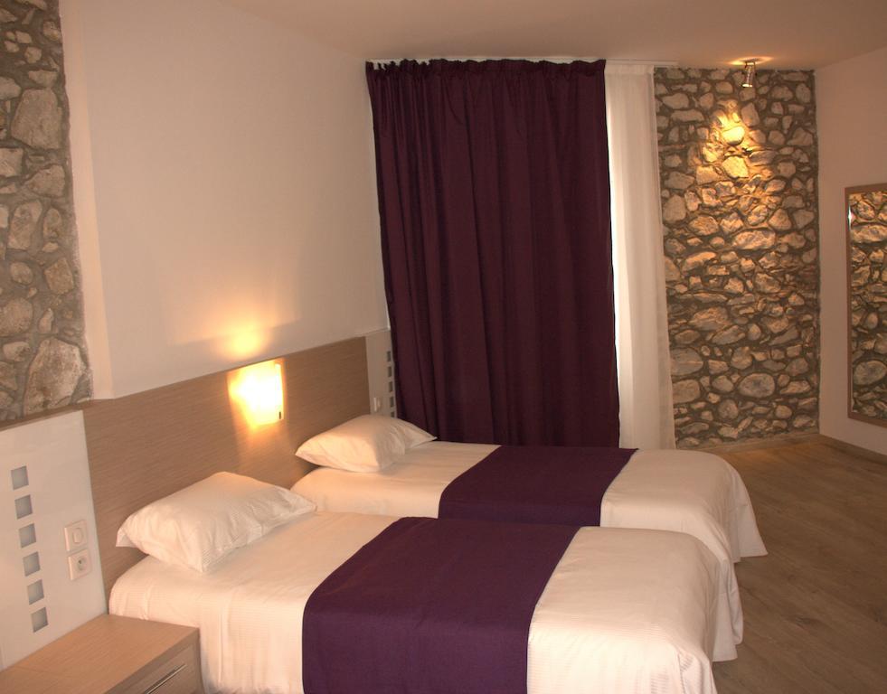 Hotel Terranostra 타라스콩쉬르아리줴 객실 사진